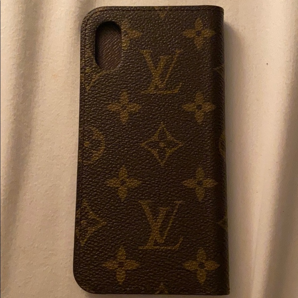 Louis Vuitton iPhone case - Picture 2 of 4